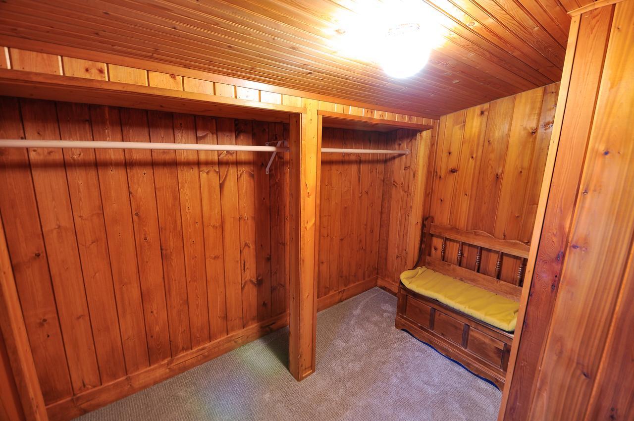 Glacier Homestead Coram エクステリア 写真